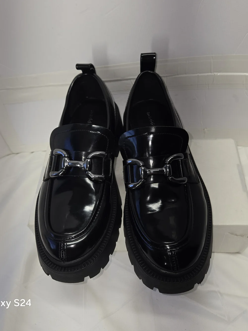 Madden Girl Womens Ashlee Black Slip-On Loafers Shoes 9 New 1”  Blocky Heel